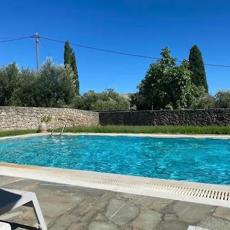 Elizabeth - Corfu Semesterbostad Achílleion